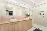 https://images.listonce.com.au/custom/160x/listings/8-hutchinson-drive-lucas-vic-3350/377/01901377_img_10.jpg?MNlaca3pAAM