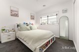 https://images.listonce.com.au/custom/160x/listings/8-hutchinson-drive-lucas-vic-3350/377/01901377_img_14.jpg?lHNJlLvw7yU