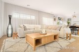 https://images.listonce.com.au/custom/160x/listings/8-hutchinson-drive-lucas-vic-3350/377/01901377_img_20.jpg?cAvAphoKUPA