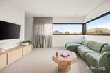 https://images.listonce.com.au/custom/160x/listings/8-james-avenue-aspendale-vic-3195/466/01748466_img_12.jpg?4QJVfk7AqCY
