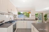 https://images.listonce.com.au/custom/160x/listings/8-jean-court-mooroolbark-vic-3138/009/01839009_img_03.jpg?_pKgHqt8iCw
