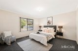 https://images.listonce.com.au/custom/160x/listings/8-jean-court-mooroolbark-vic-3138/009/01839009_img_09.jpg?TotMO9v3Eeg