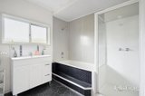 https://images.listonce.com.au/custom/160x/listings/8-johnston-avenue-newcomb-vic-3219/342/01819342_img_05.jpg?v9jOSYYXijI