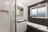 https://images.listonce.com.au/custom/160x/listings/8-jull-parade-ringwood-north-vic-3134/958/01947958_img_10.jpg?xoZghmjUxTM