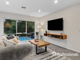 https://images.listonce.com.au/custom/160x/listings/8-justin-court-croydon-north-vic-3136/755/01525755_img_07.jpg?nzW58DH6YMQ