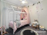 https://images.listonce.com.au/custom/160x/listings/8-justin-court-croydon-north-vic-3136/755/01525755_img_12.jpg?TqVz8wPYdg4