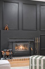 https://images.listonce.com.au/custom/160x/listings/8-kambora-court-mooroolbark-vic-3138/007/01983007_img_03.jpg?mUOq5U_mOio