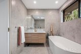 https://images.listonce.com.au/custom/160x/listings/8-kambora-court-mooroolbark-vic-3138/007/01983007_img_09.jpg?5qJBvUL3xrw