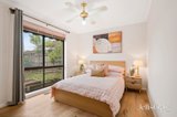 https://images.listonce.com.au/custom/160x/listings/8-kambora-court-mooroolbark-vic-3138/007/01983007_img_11.jpg?zt5DK8jTd-k