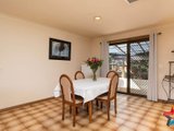 https://images.listonce.com.au/custom/160x/listings/8-kambora-court-mooroolbark-vic-3138/648/01524648_img_07.jpg?GpRaetJoVrs