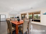 https://images.listonce.com.au/custom/160x/listings/8-kameel-drive-yarra-glen-vic-3775/740/01525740_img_07.jpg?gDOKCm8WK7A