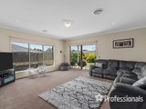 https://images.listonce.com.au/custom/160x/listings/8-kameel-drive-yarra-glen-vic-3775/740/01525740_img_08.jpg?2Zra8zjfego