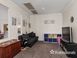 https://images.listonce.com.au/custom/160x/listings/8-kameel-drive-yarra-glen-vic-3775/740/01525740_img_13.jpg?iAqV9gq9kFQ