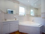 https://images.listonce.com.au/custom/160x/listings/8-kathleen-close-bayswater-north-vic-3153/113/01525113_img_05.jpg?fTEcOz9qzmE