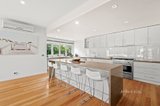 https://images.listonce.com.au/custom/160x/listings/8-kennedy-street-blairgowrie-vic-3942/143/01178143_img_03.jpg?A932tRMsABQ