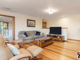 https://images.listonce.com.au/custom/160x/listings/8-kenthurst-court-lilydale-vic-3140/459/01529459_img_09.jpg?nOA4iRkPVgM