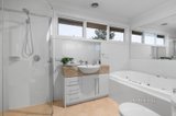 https://images.listonce.com.au/custom/160x/listings/8-kevin-avenue-blackburn-vic-3130/832/01716832_img_12.jpg?MDQwjjpifcs