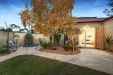 https://images.listonce.com.au/custom/160x/listings/8-kevin-avenue-blackburn-vic-3130/832/01716832_img_16.jpg?eyLkw807Y7g