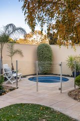 https://images.listonce.com.au/custom/160x/listings/8-kevin-avenue-blackburn-vic-3130/832/01716832_img_17.jpg?i1kulBcFyNc