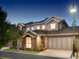 https://images.listonce.com.au/custom/160x/listings/8-kingswood-rise-box-hill-south-vic-3128/988/01683988_img_01.jpg?UCm8DY5-0Lk