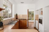 https://images.listonce.com.au/custom/160x/listings/8-kinnear-court-montmorency-vic-3094/536/01989536_img_05.jpg?JL8COwWXepw