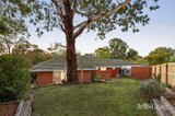 https://images.listonce.com.au/custom/160x/listings/8-kinnear-court-montmorency-vic-3094/536/01989536_img_15.jpg?63hs4pUoURw