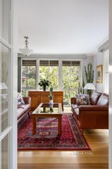 https://images.listonce.com.au/custom/160x/listings/8-koora-court-yallambie-vic-3085/070/01703070_img_02.jpg?tgzYpDYnopE