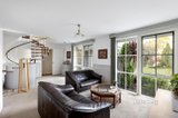 https://images.listonce.com.au/custom/160x/listings/8-koora-court-yallambie-vic-3085/070/01703070_img_08.jpg?KlBC5xcWjKs