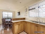 https://images.listonce.com.au/custom/160x/listings/8-lady-nelson-crescent-altona-meadows-vic-3028/902/01202902_img_03.jpg?1LlqQDbimUg