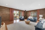 https://images.listonce.com.au/custom/160x/listings/8-lalani-terrace-templestowe-vic-3106/810/01006810_img_03.jpg?8_i2XD6VUDQ