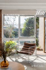 https://images.listonce.com.au/custom/160x/listings/8-laura-place-fitzroy-north-vic-3068/297/01900297_img_03.jpg?S-PRf4Fy9bI