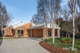 https://images.listonce.com.au/custom/160x/listings/8-lehmann-place-croydon-hills-vic-3136/712/01951712_img_01.jpg?kIF37G2nFas