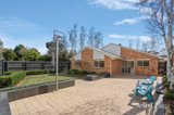 https://images.listonce.com.au/custom/160x/listings/8-lehmann-place-croydon-hills-vic-3136/712/01951712_img_10.jpg?FXWAcRC57wg