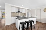 https://images.listonce.com.au/custom/160x/listings/8-lomandra-court-lara-vic-3212/810/01028810_img_03.jpg?WFTQkTZTp4s