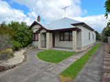 https://images.listonce.com.au/custom/160x/listings/8-lomond-terrace-east-geelong-vic-3219/867/01699867_img_01.jpg?rB9GwsWdza4