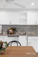 https://images.listonce.com.au/custom/160x/listings/8-luton-court-rowville-vic-3178/064/01910064_img_07.jpg?v5xK1NNSLTY