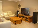 https://images.listonce.com.au/custom/160x/listings/8-maple-court-ringwood-east-vic-3135/574/01765574_img_02.jpg?pS6YJztkXJo