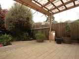 https://images.listonce.com.au/custom/160x/listings/8-maple-court-ringwood-east-vic-3135/574/01765574_img_15.jpg?b374qqSAQpo