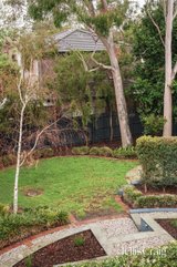 https://images.listonce.com.au/custom/160x/listings/8-martin-road-glen-iris-vic-3146/268/01766268_img_25.jpg?ZZ2dCnd03jE