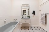 https://images.listonce.com.au/custom/160x/listings/8-mckay-court-ringwood-vic-3134/677/01752677_img_09.jpg?jF3IfGHou38