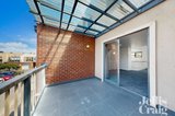 https://images.listonce.com.au/custom/160x/listings/8-mcnamara-mews-kensington-vic-3031/608/01943608_img_06.jpg?n414y3Nm3lU