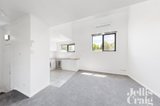 https://images.listonce.com.au/custom/160x/listings/8-mcnamara-mews-kensington-vic-3031/608/01943608_img_15.jpg?2yvFGmJH2lc