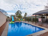 https://images.listonce.com.au/custom/160x/listings/8-mill-road-yarra-glen-vic-3775/561/01524561_img_14.jpg?c5Jy6TRSzCE