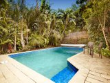 https://images.listonce.com.au/custom/160x/listings/8-moreton-street-balwyn-north-vic-3104/022/01684022_img_08.jpg?58bGiRcbtLU