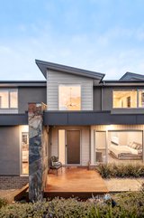 https://images.listonce.com.au/custom/160x/listings/8-murrays-place-eltham-north-vic-3095/783/01736783_img_02.jpg?UANAIGl_kBg