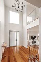https://images.listonce.com.au/custom/160x/listings/8-murrays-place-eltham-north-vic-3095/783/01736783_img_08.jpg?osMGJYSZibg
