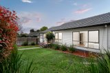 https://images.listonce.com.au/custom/160x/listings/8-neville-street-mooroolbark-vic-3138/925/01582925_img_01.jpg?scuGPYeFD8w