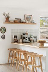 https://images.listonce.com.au/custom/160x/listings/8-ninth-avenue-chelsea-heights-vic-3196/550/01732550_img_04.jpg?82p91mtoDq0