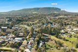 https://images.listonce.com.au/custom/160x/listings/8-noonan-grove-woodend-vic-3442/595/01940595_img_18.jpg?Sdo6jpslX7c