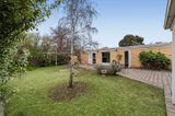 https://images.listonce.com.au/custom/160x/listings/8-northam-road-bentleigh-east-vic-3165/651/01836651_img_08.jpg?VlgObzXhT8Y